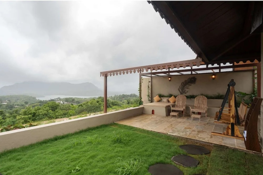 Хандала: Malhar Machi Mountain Resorts