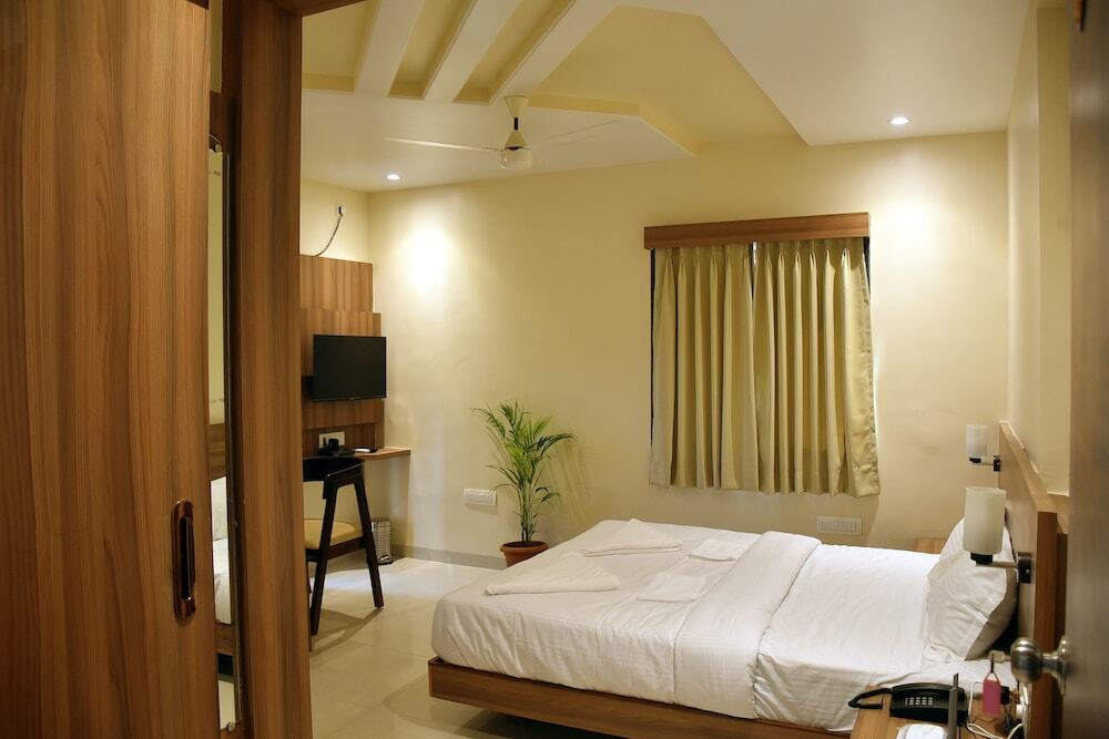 Даполи: The Byke Skylark Seafront Resort, Dapoli