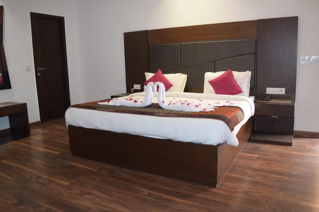 Наинитал: Uttrakhand Paradise Resort