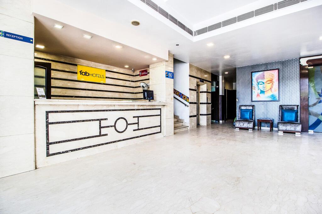 Амритсар: FabHotel Model Town Heights