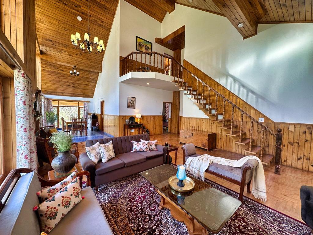 Манали: Dil Bole Pahad - The Wooden Chalet, Prini, Manali