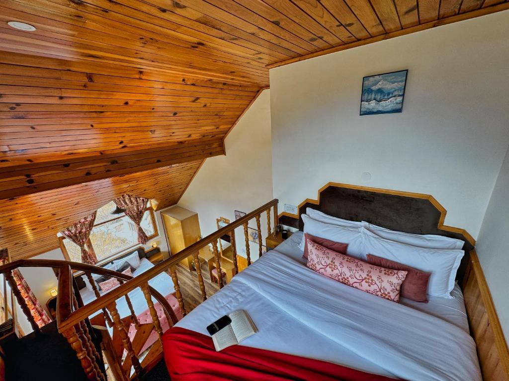 Манали: Dil Bole Pahad - The Wooden Chalet, Prini, Manali