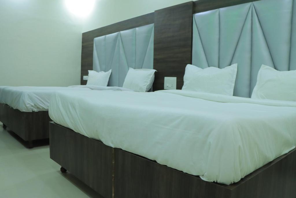 Амритсар: hotel novelty inn