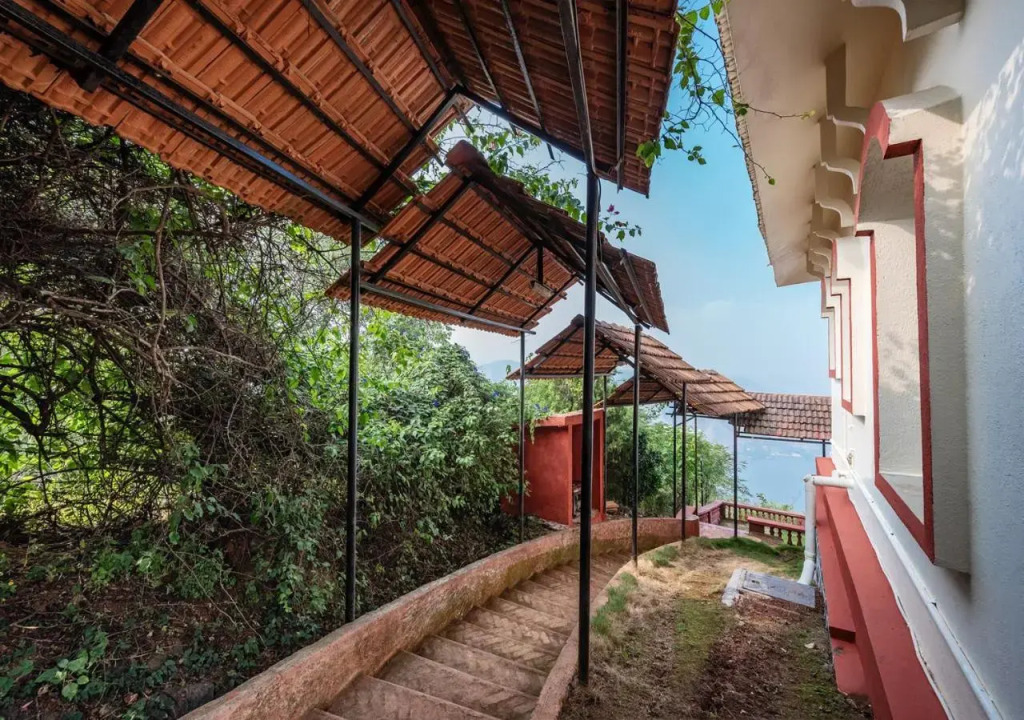 Олд-Махабалешвар: SaffronStays Valleys Edge, Panchgani