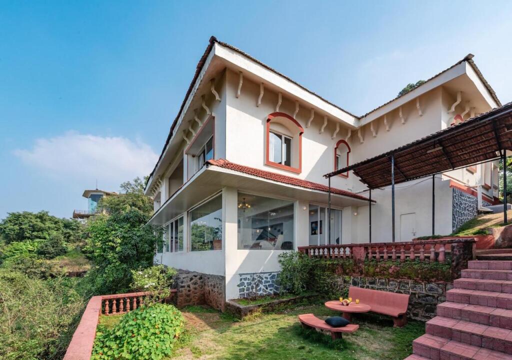Олд-Махабалешвар: SaffronStays Valleys Edge, Panchgani