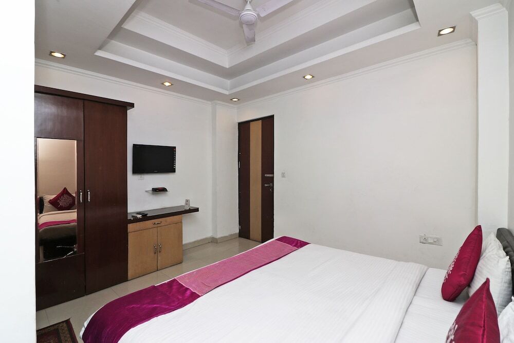 Газиабад: Hotel Crown Palace By OYO Rooms