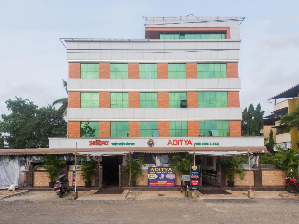 Тхане: Aditya Residency