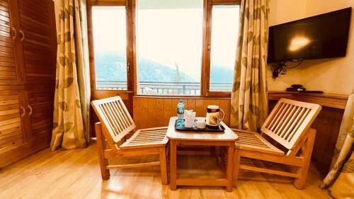 Манали: StayApart - Himalayan Adventure Cottage