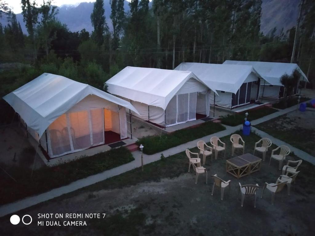 Хундер: Lumbini Camp- Nubra Valley