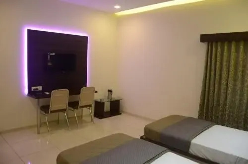 Ананд: Hotel Darshan Inn