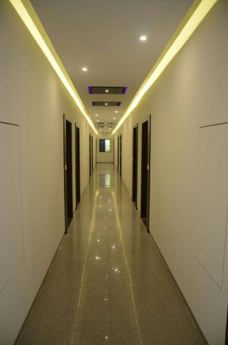 Ананд: Hotel Darshan Inn