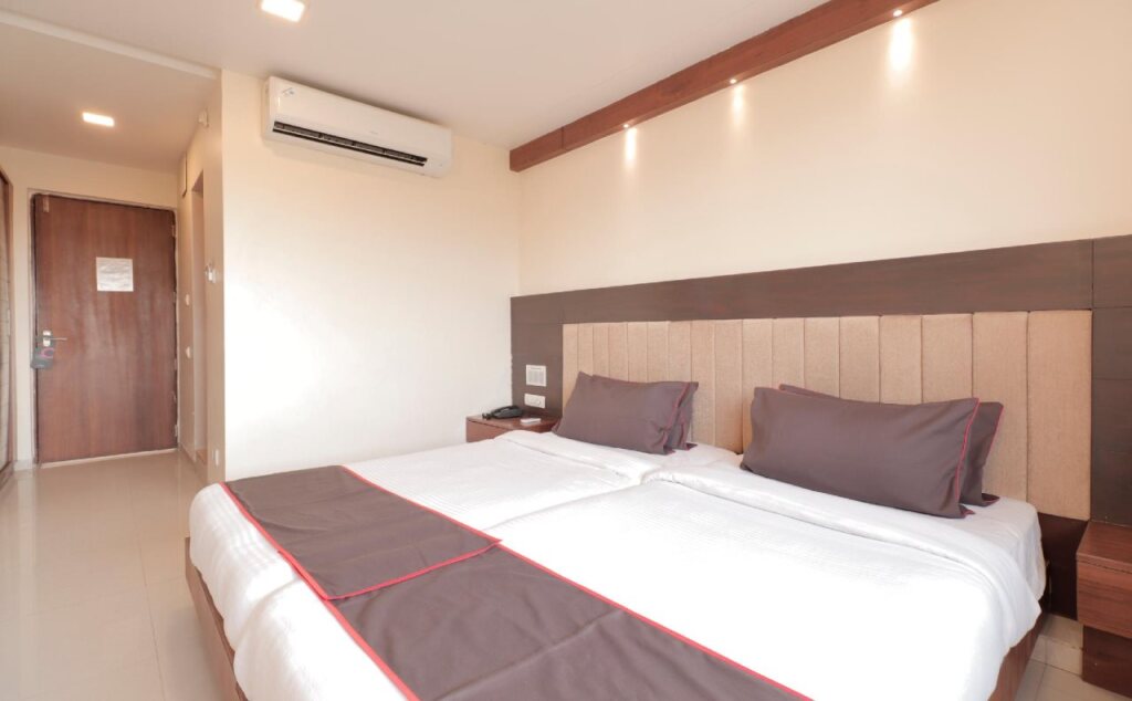 Ахмедабад: Super Townhouse Prahladnagar
