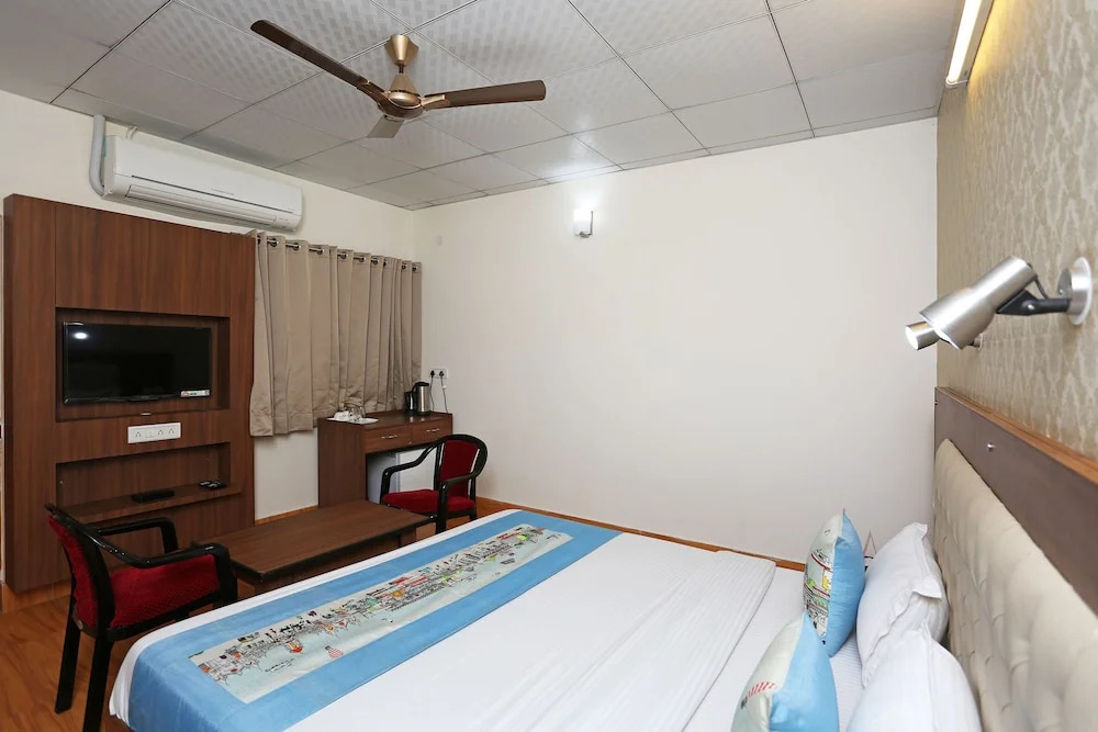 Дехрадун: Shobha Palace Guest House By OYO Rooms