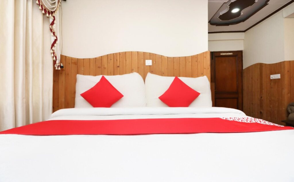 Массури: OYO 1045 Hotel Ashirward