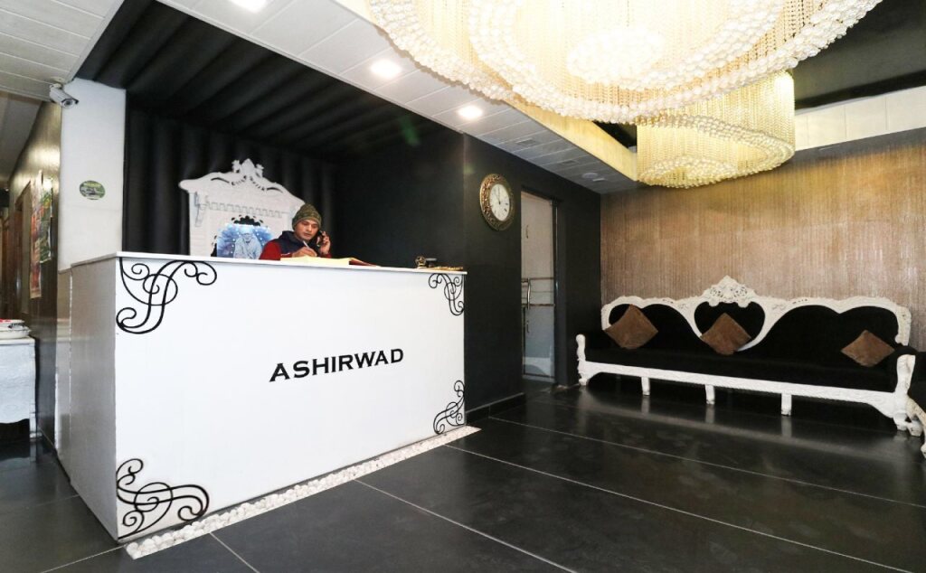Массури: OYO 1045 Hotel Ashirward