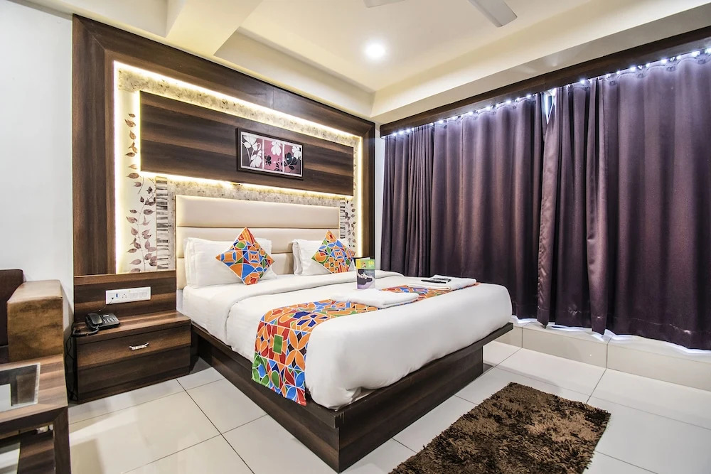 Вадодара: Hotel Royal Residency by FabHotels