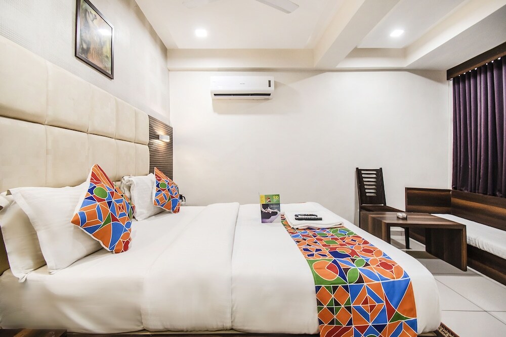 Вадодара: Hotel Royal Residency by FabHotels