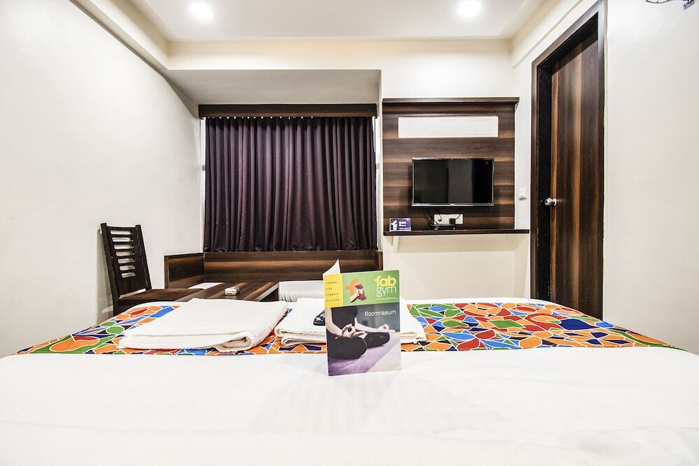 Вадодара: Hotel Royal Residency by FabHotels
