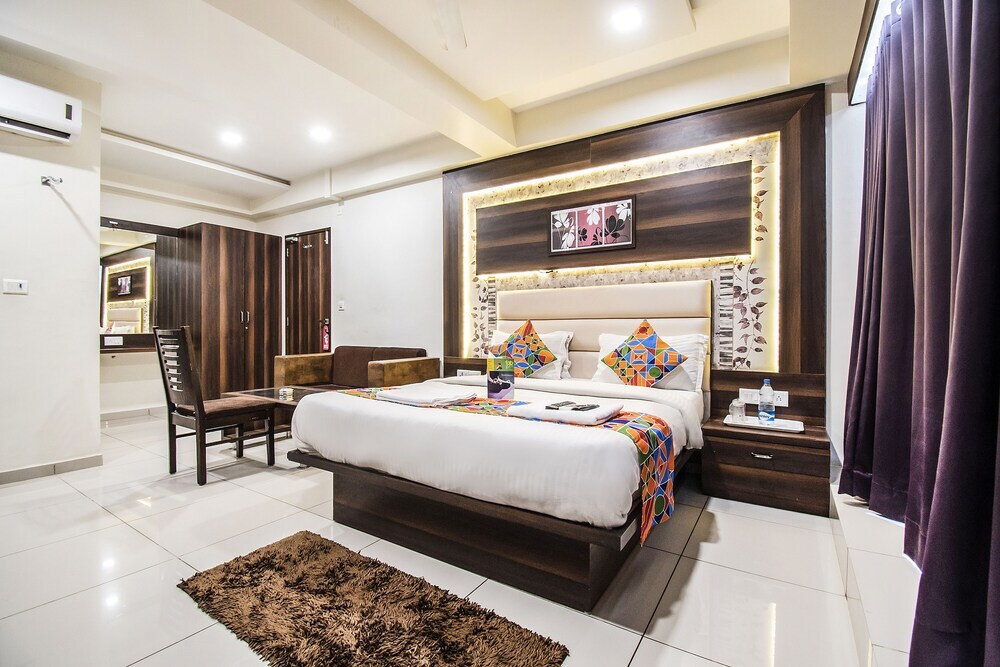 Вадодара: Hotel Royal Residency by FabHotels