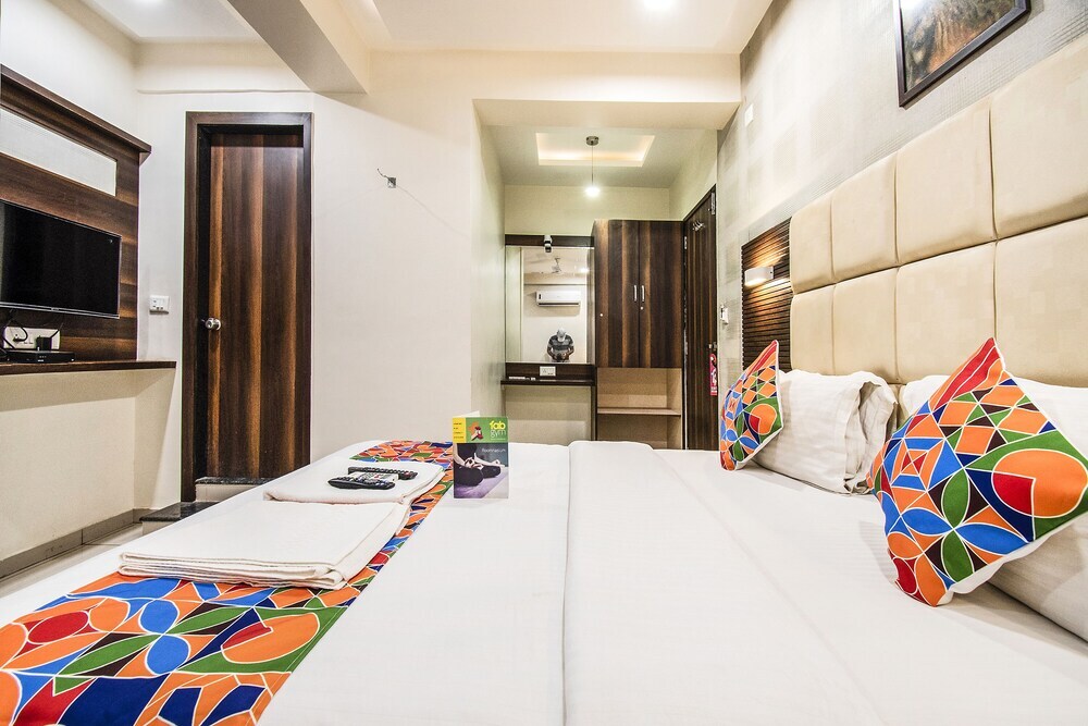 Вадодара: Hotel Royal Residency by FabHotels