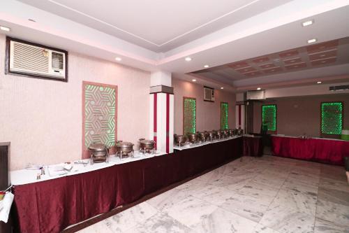 Мератх: Hotel Days Inn