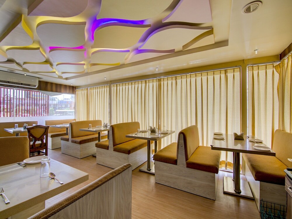 Висакхапатнам: Hotel Ruchi by OYO Rooms