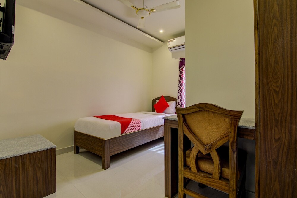 Висакхапатнам: Hotel Ruchi by OYO Rooms