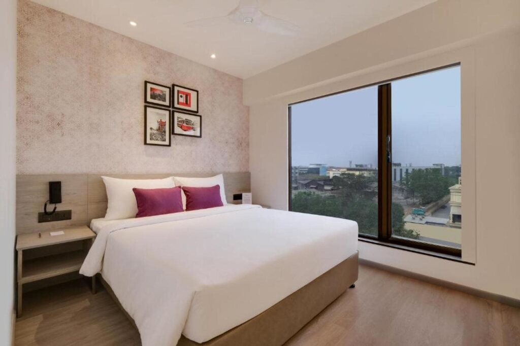 Нави-Мумбай: 7 Apple Hotel Mahape