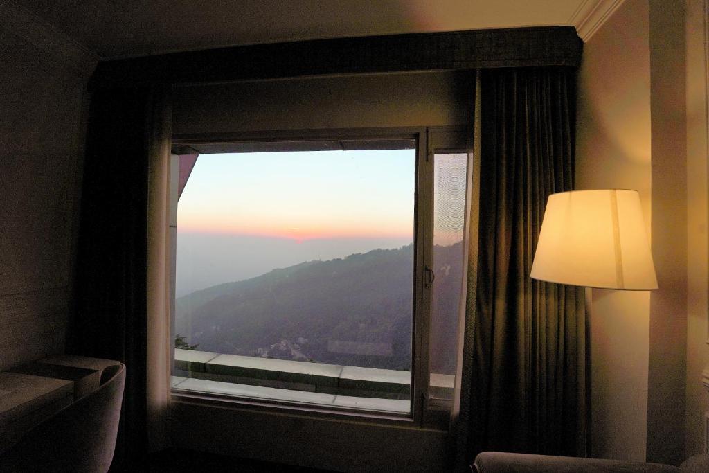 Дармсала: Amritara Surya, Mcleodganj, Dharamshala