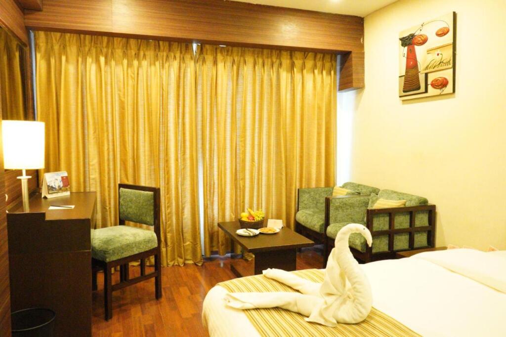 Дармсала: Amritara Surya, Mcleodganj, Dharamshala
