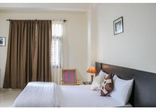 Куфри: Breath-taking valley view rooms in shimla
