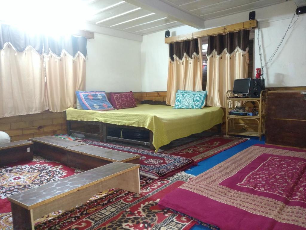 Манали: Deoshar Cottage