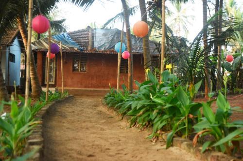 Гокарна: Hotel Om Star Beach Cottage
