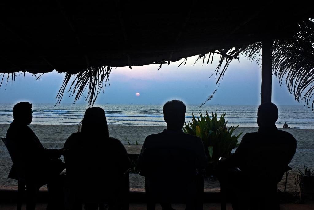 Гокарна: Hotel Om Star Beach Cottage