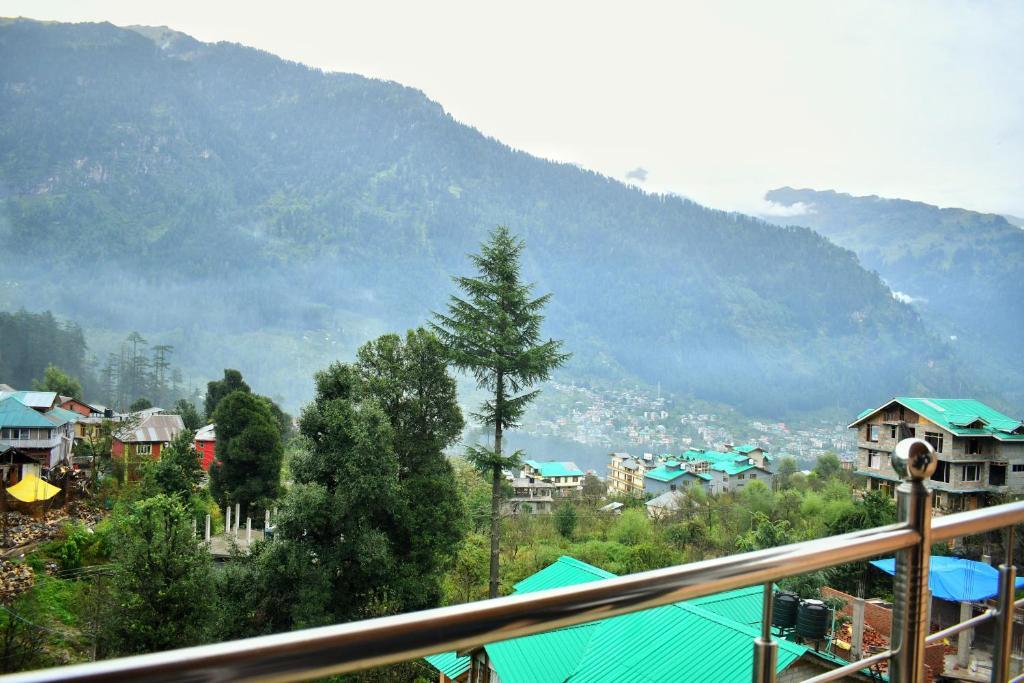 Манали: Nirvana Classic With Balcony Mountain view
