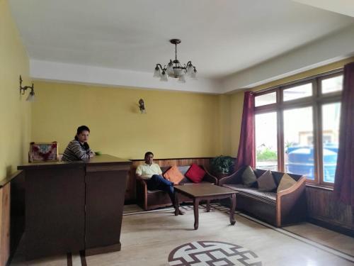 Пеллинг: Hotel Dewachen