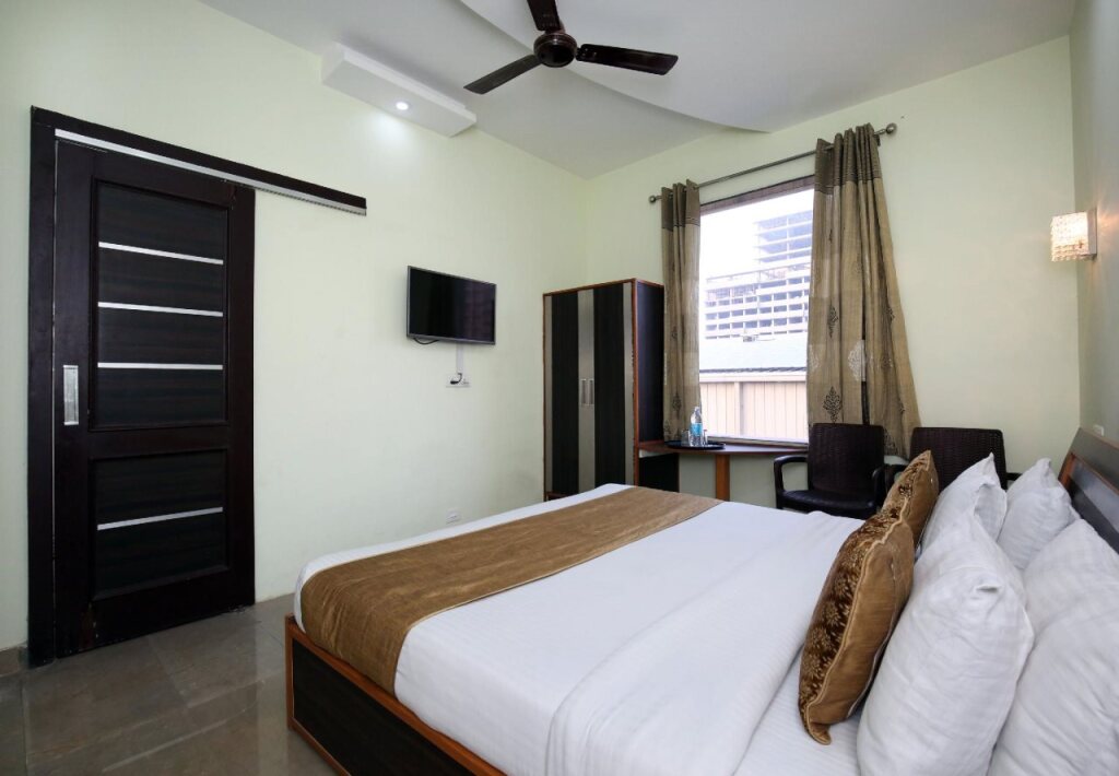 Зиракпур: OYO 9956 Hotel Venus