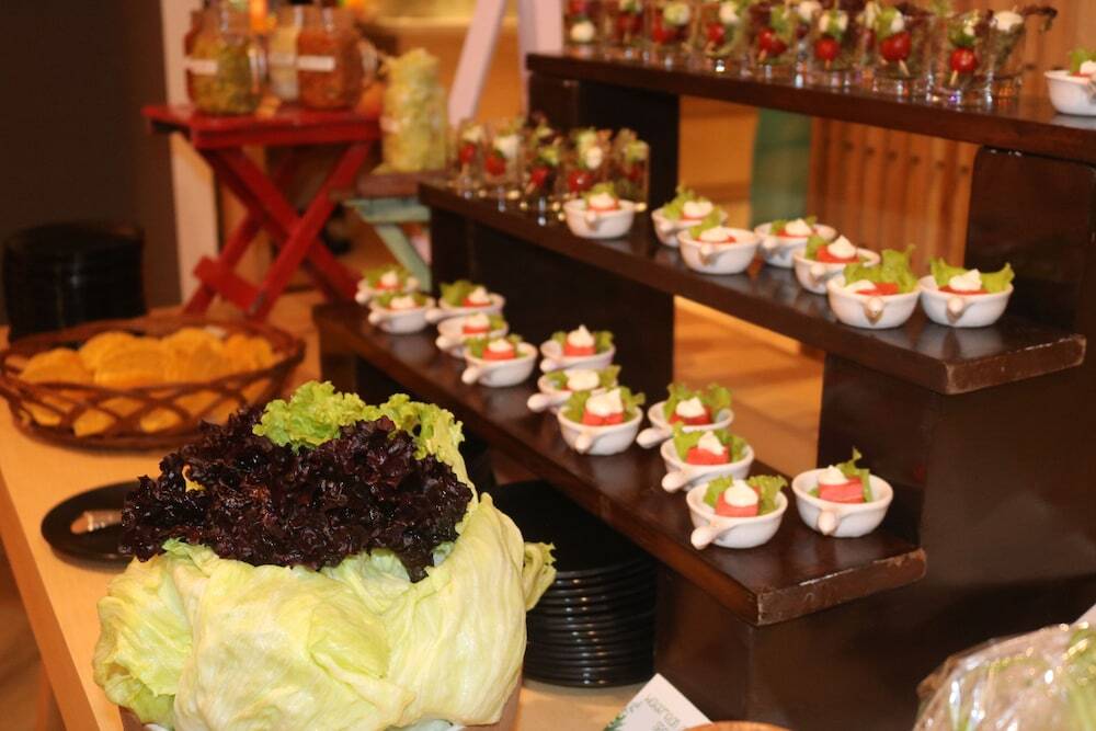 Нойда: GINGER Noida City Center