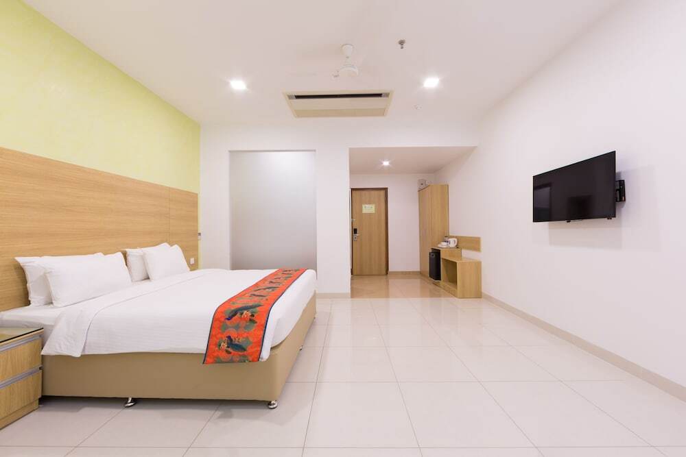 Нойда: GINGER Noida City Center
