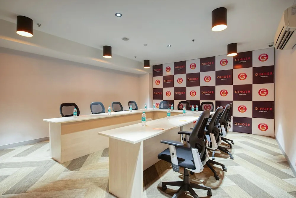 Нойда: GINGER Noida City Center
