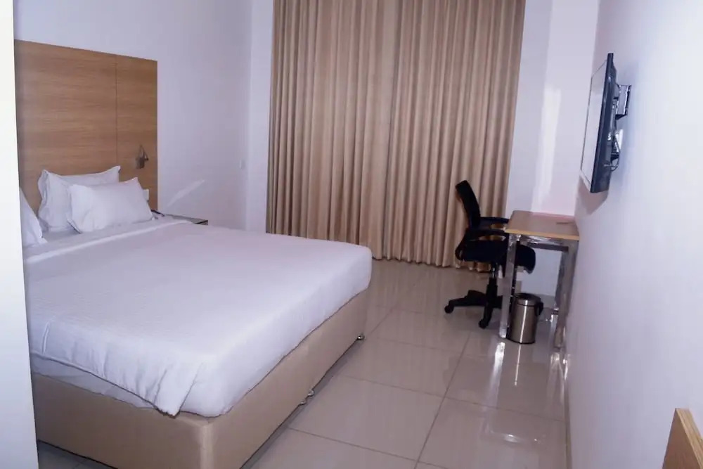 Нойда: GINGER Noida City Center