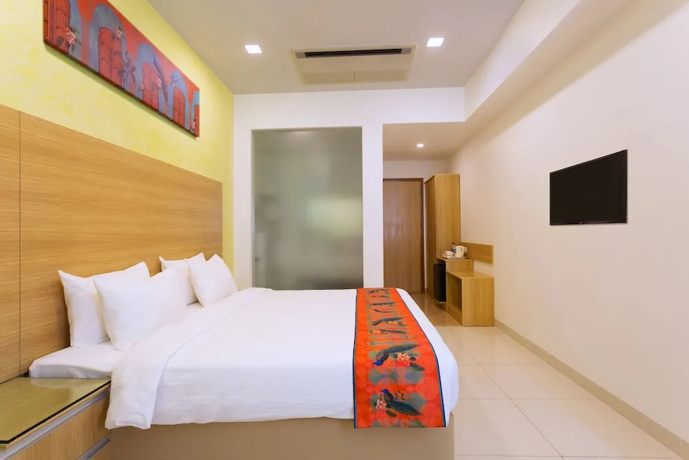 Нойда: GINGER Noida City Center