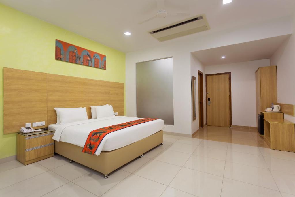 Нойда: Ginger Noida Sector 63, New