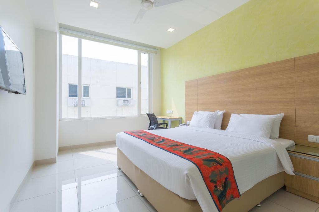 Нойда: Ginger Noida Sector 63, New
