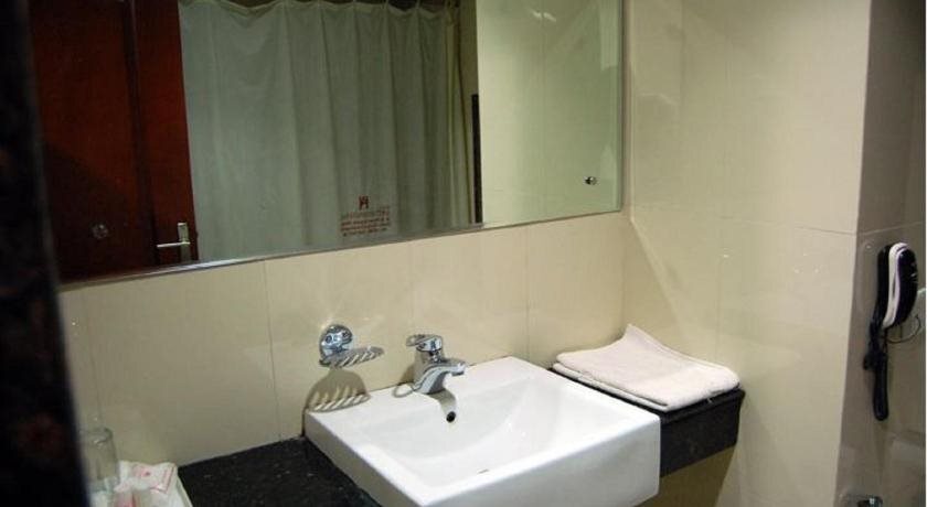 Дург: Hotel Amit International