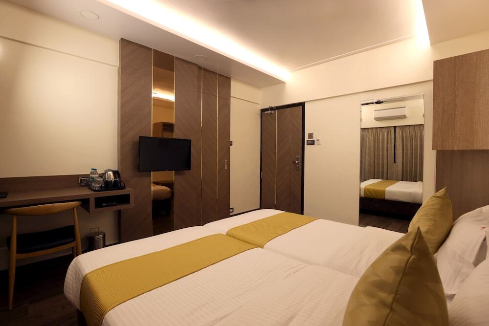 Мумбаи: Hotel Surya Prakash