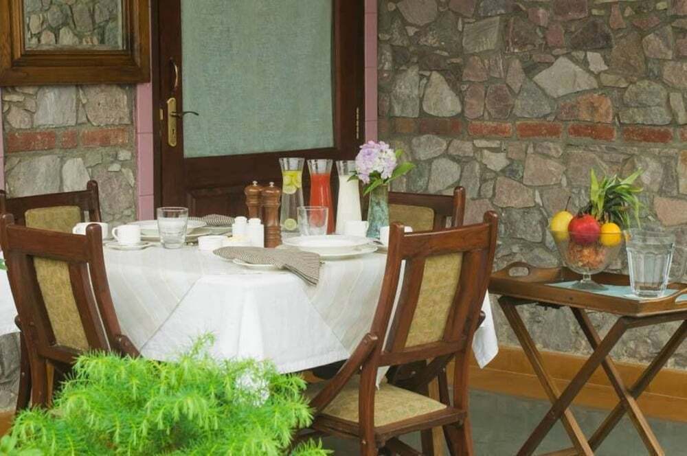 Наинитал: Jheel Facing rooms in Bhimtal