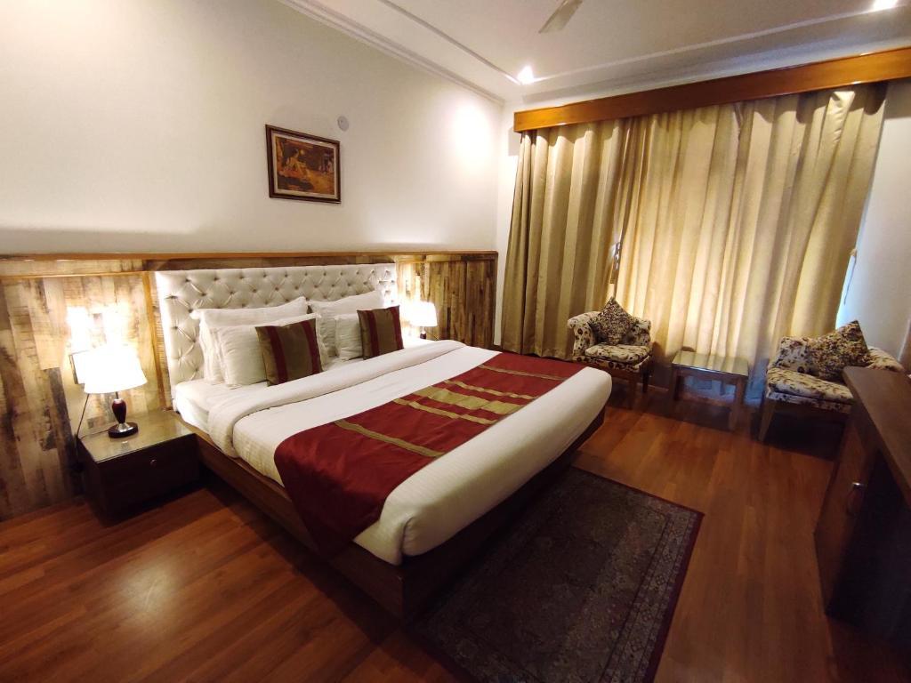 Наинитал: Aaroham The Watergate Hotel Bhimtal