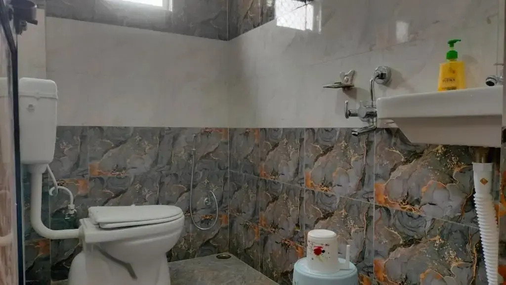 Деогхар: Milan Palace deoghar