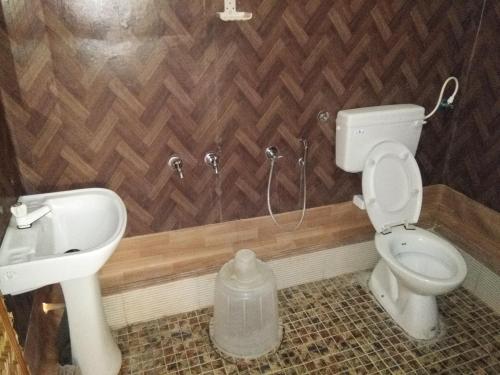 Ути: Misty Wood Resorts
